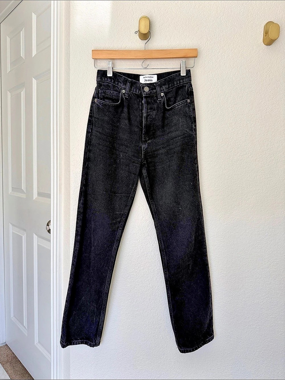 Reformation Cynthia High Rise Straight Jeans Black Waist 24